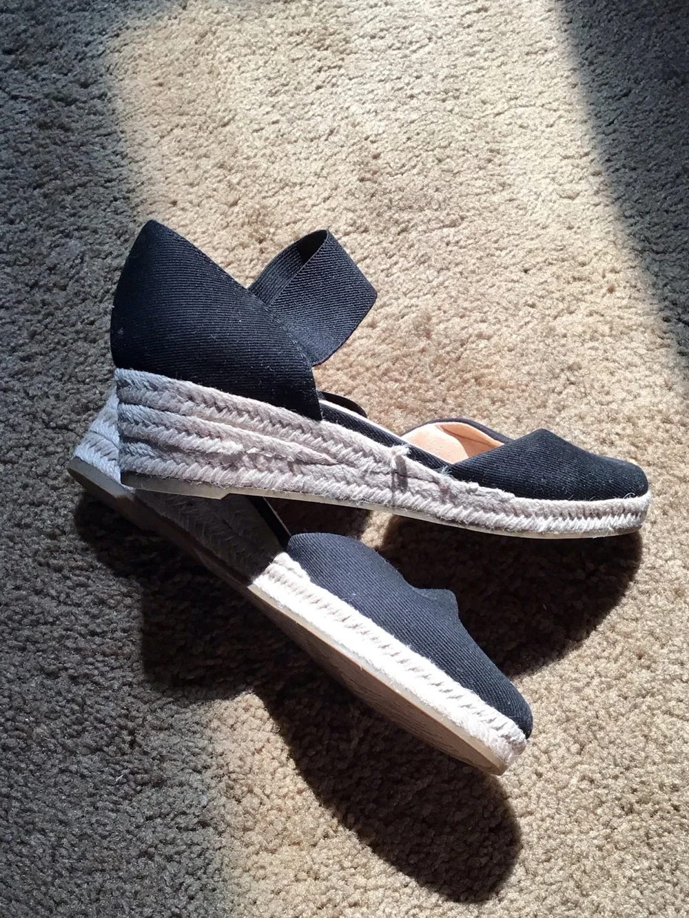 BLK ESPADRILLE WEDGES w/ankle straps / 7.5